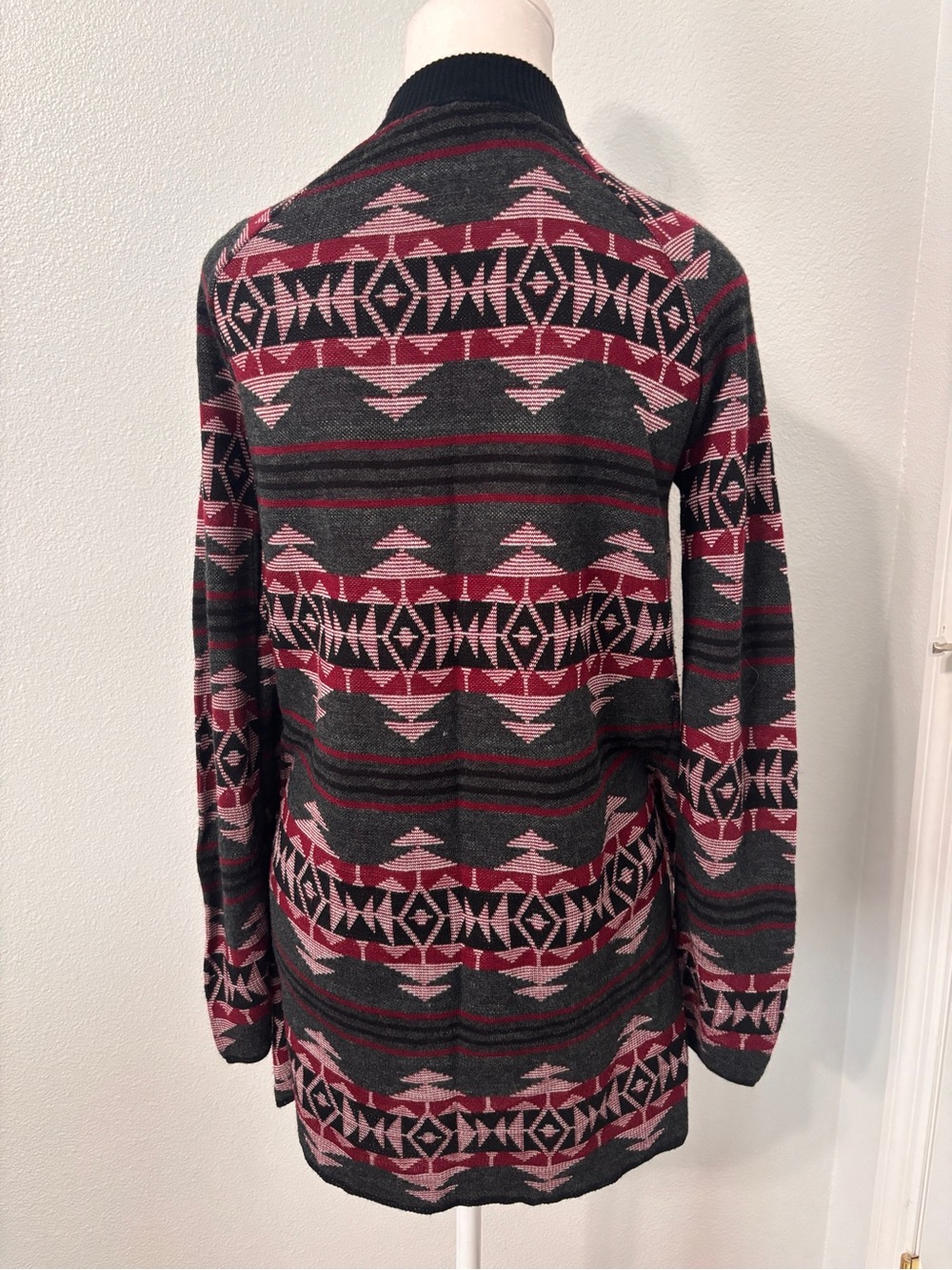 Y2K Aztec Open Cardigan Sz Medium Juniors Gray Southwestern Boho Indie Say What